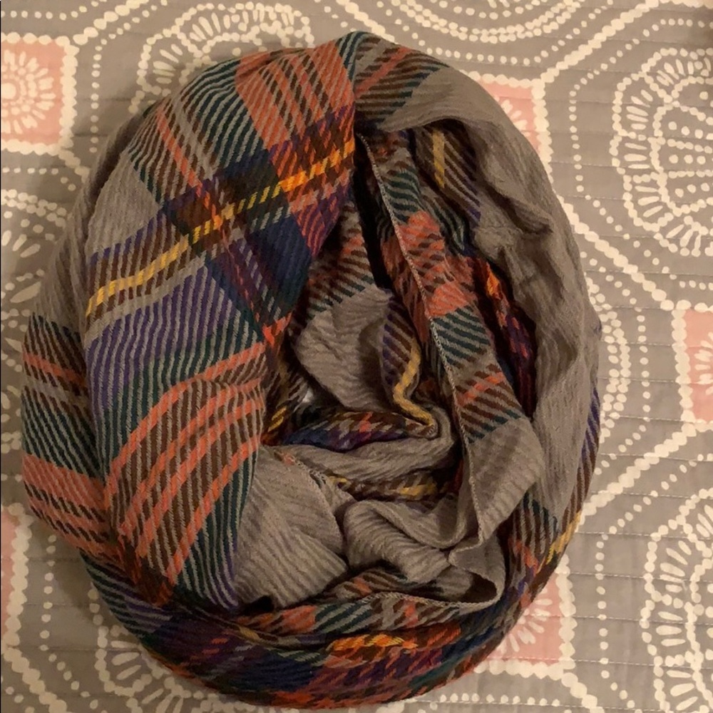 Infinity scarf